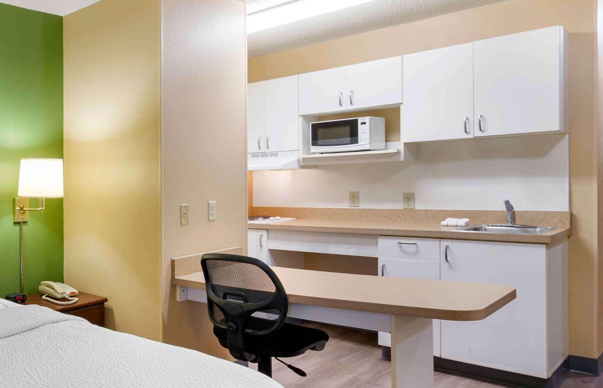Extended Stay America Suites - Kansas City - Airport Exteriör bild