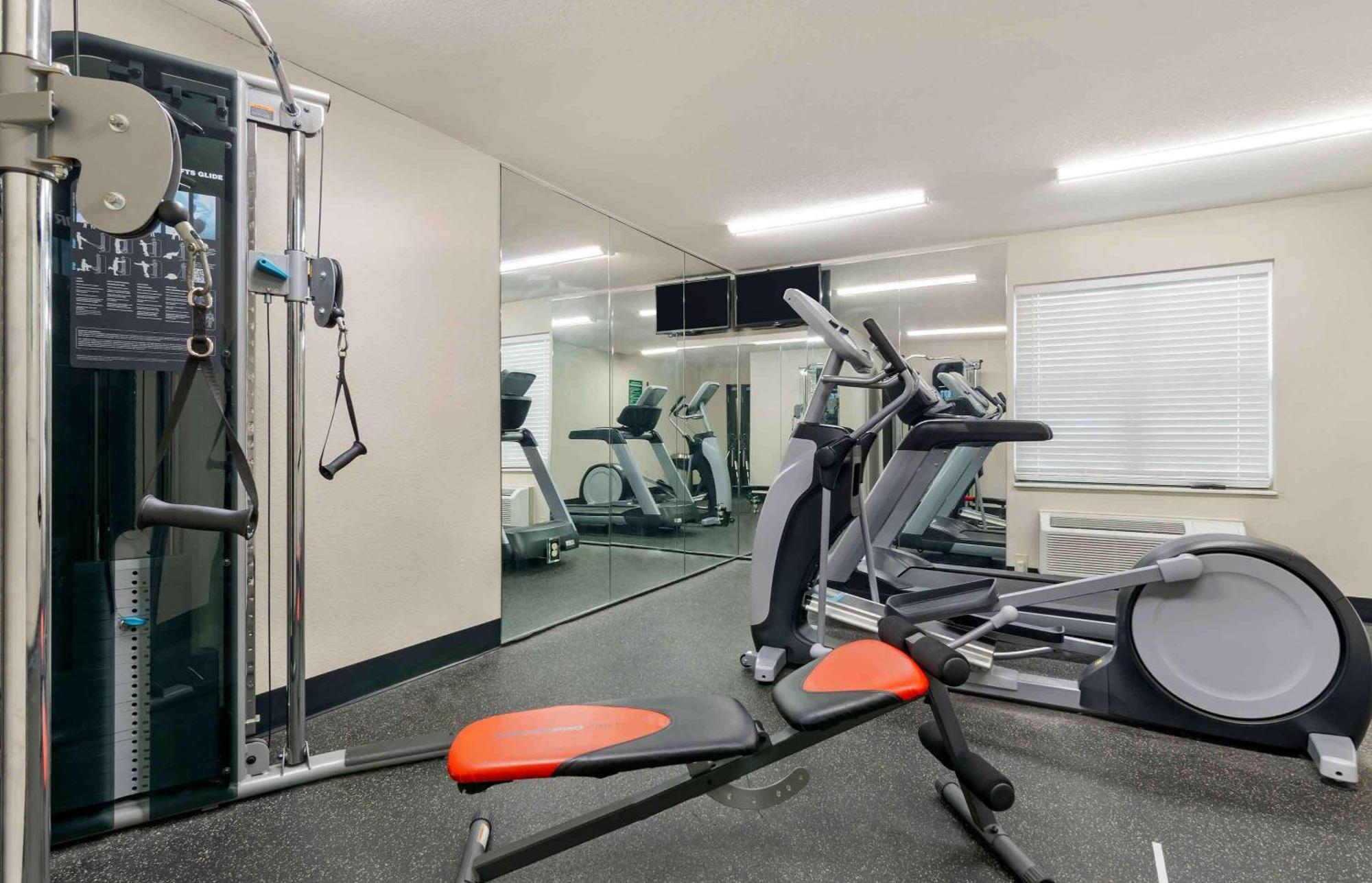 Extended Stay America Suites - Kansas City - Airport Exteriör bild