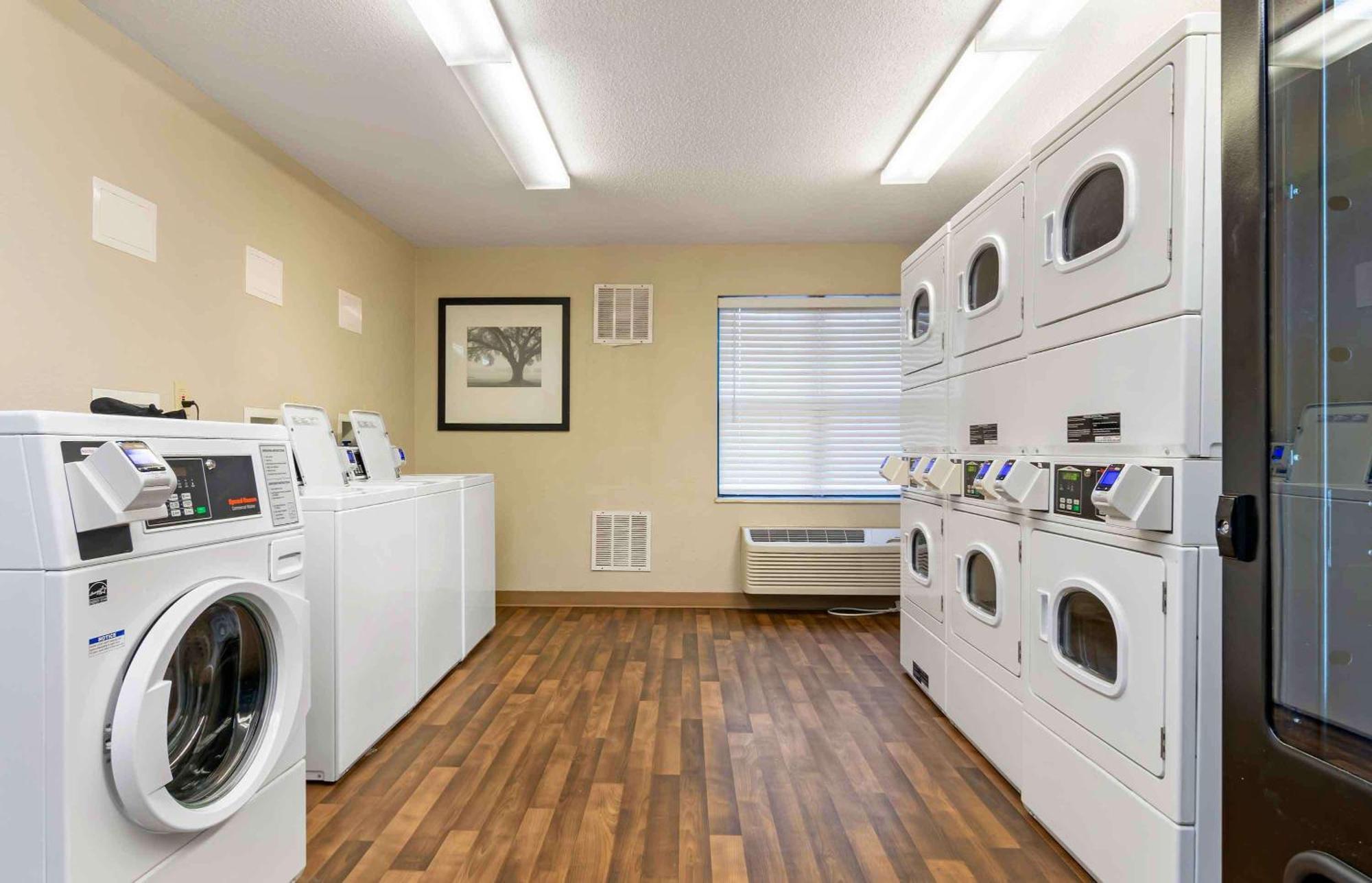 Extended Stay America Suites - Kansas City - Airport Exteriör bild
