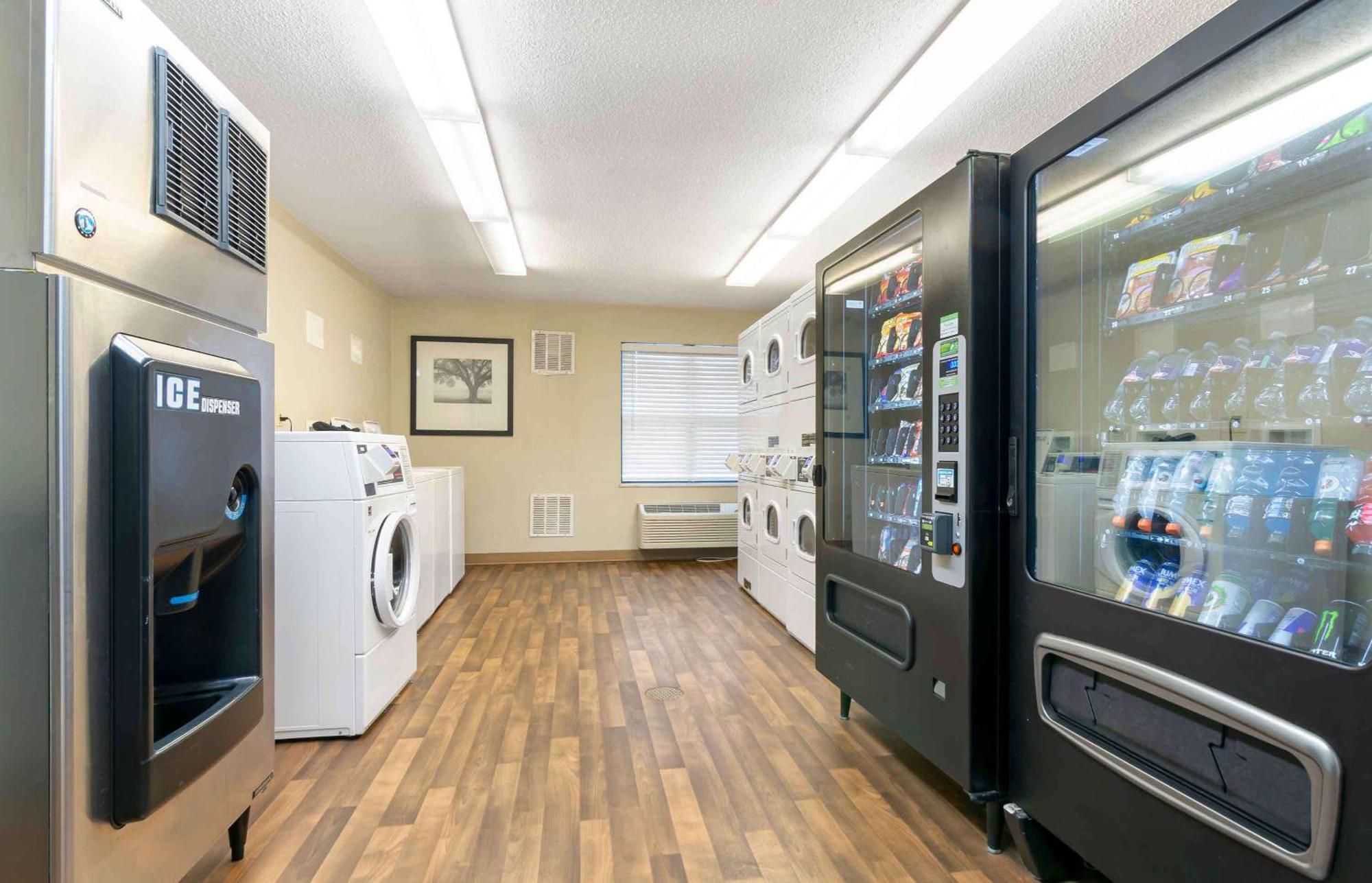 Extended Stay America Suites - Kansas City - Airport Exteriör bild