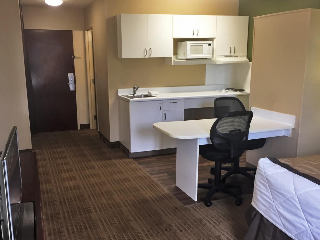Extended Stay America Suites - Kansas City - Airport Exteriör bild